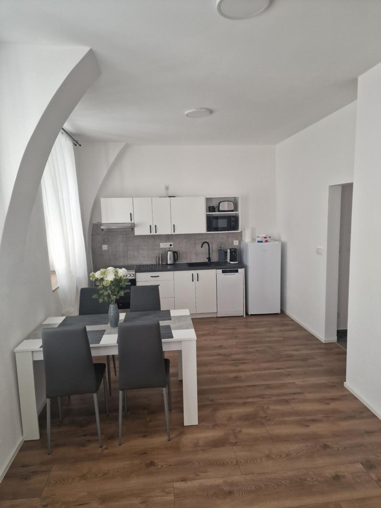Apartman Anezka -1- Jicin